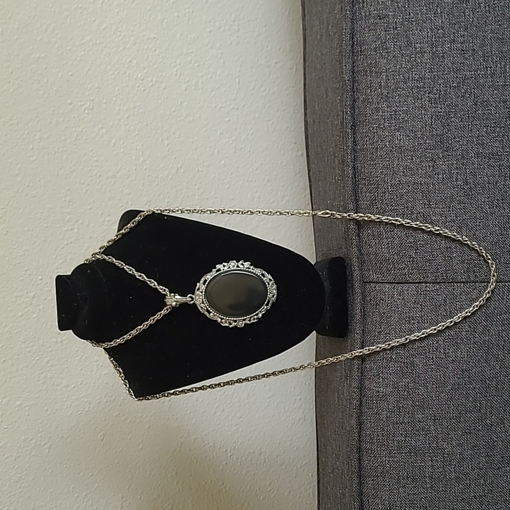 Vintage Express Necklace Black Onyx Silver Plated Round Pendant Chain Charm